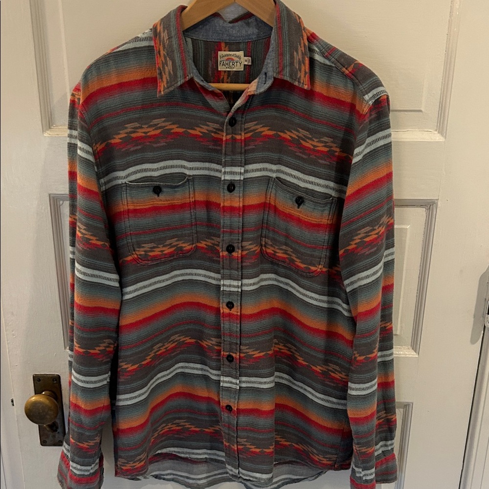 Faherty button down - Picture 2 of 5